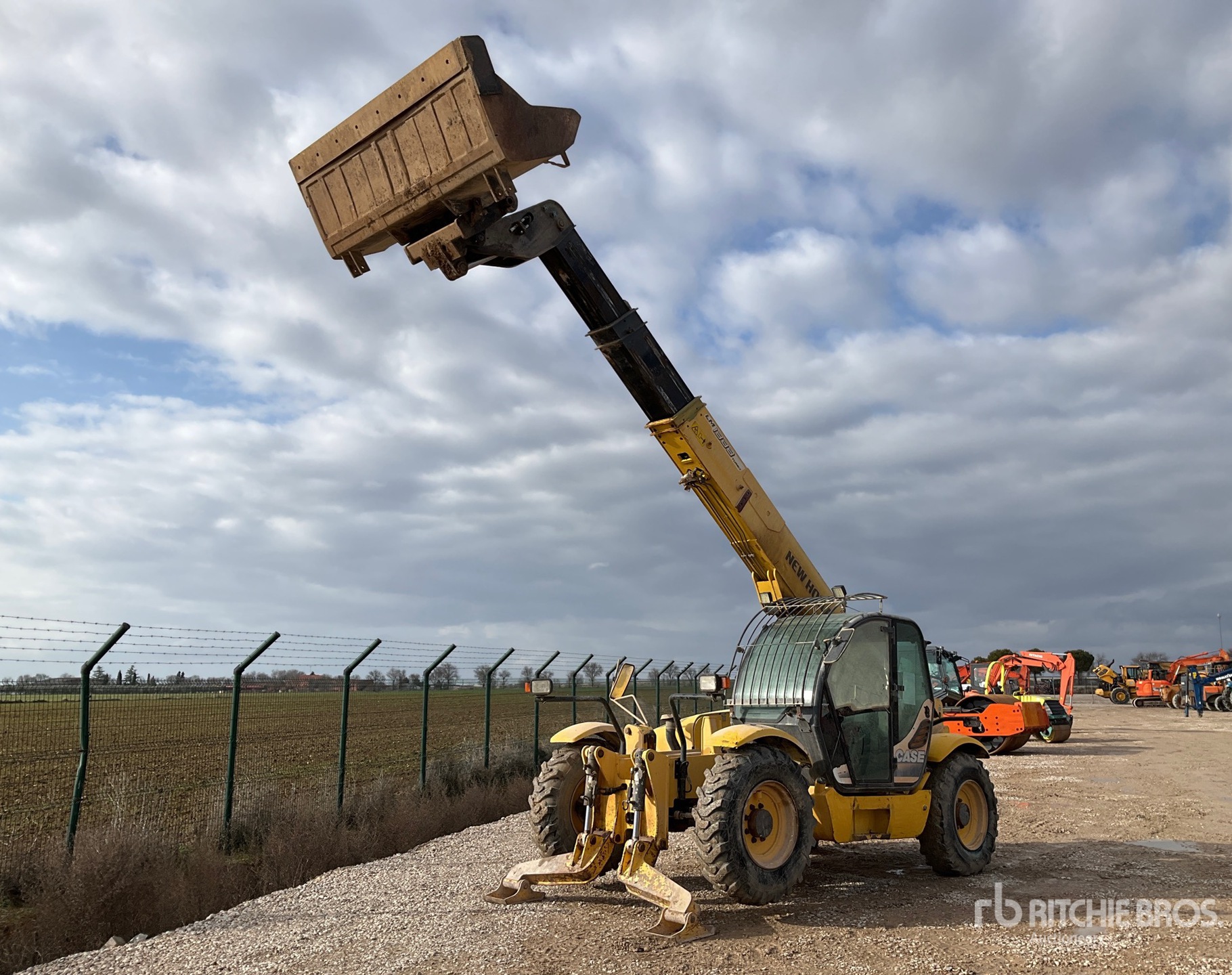 New Holland LM1333 Manipulador Telescópico ALLQUILER OPCION COMPRA VENTA