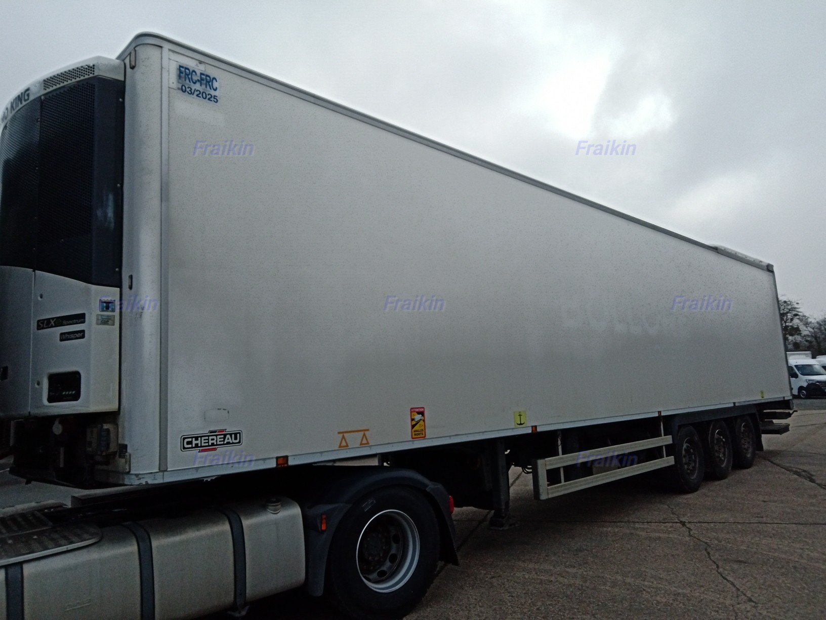 CHEREAU S_R 38T BI-TEMPERATURA con plataforma elevadora ALQUILER OPCION COMPRA VENTA